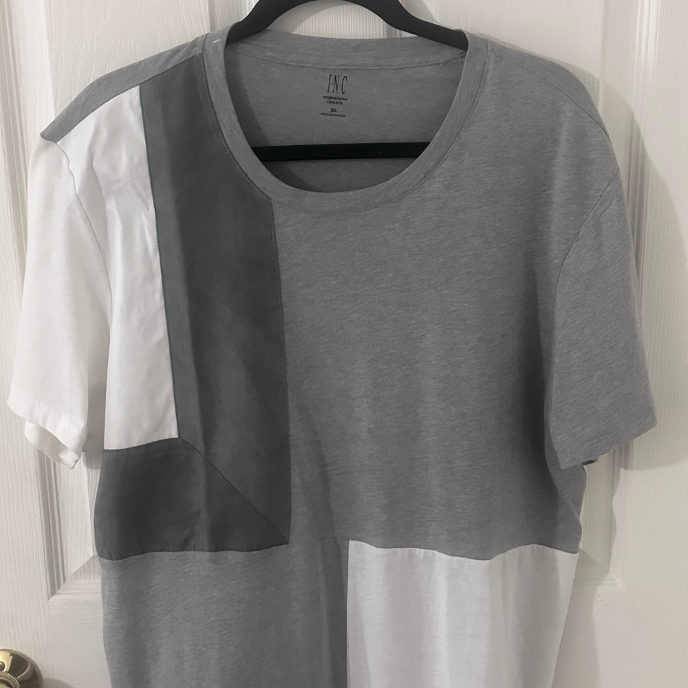 INC International Concepts Gray and White Short Sleeve Tee